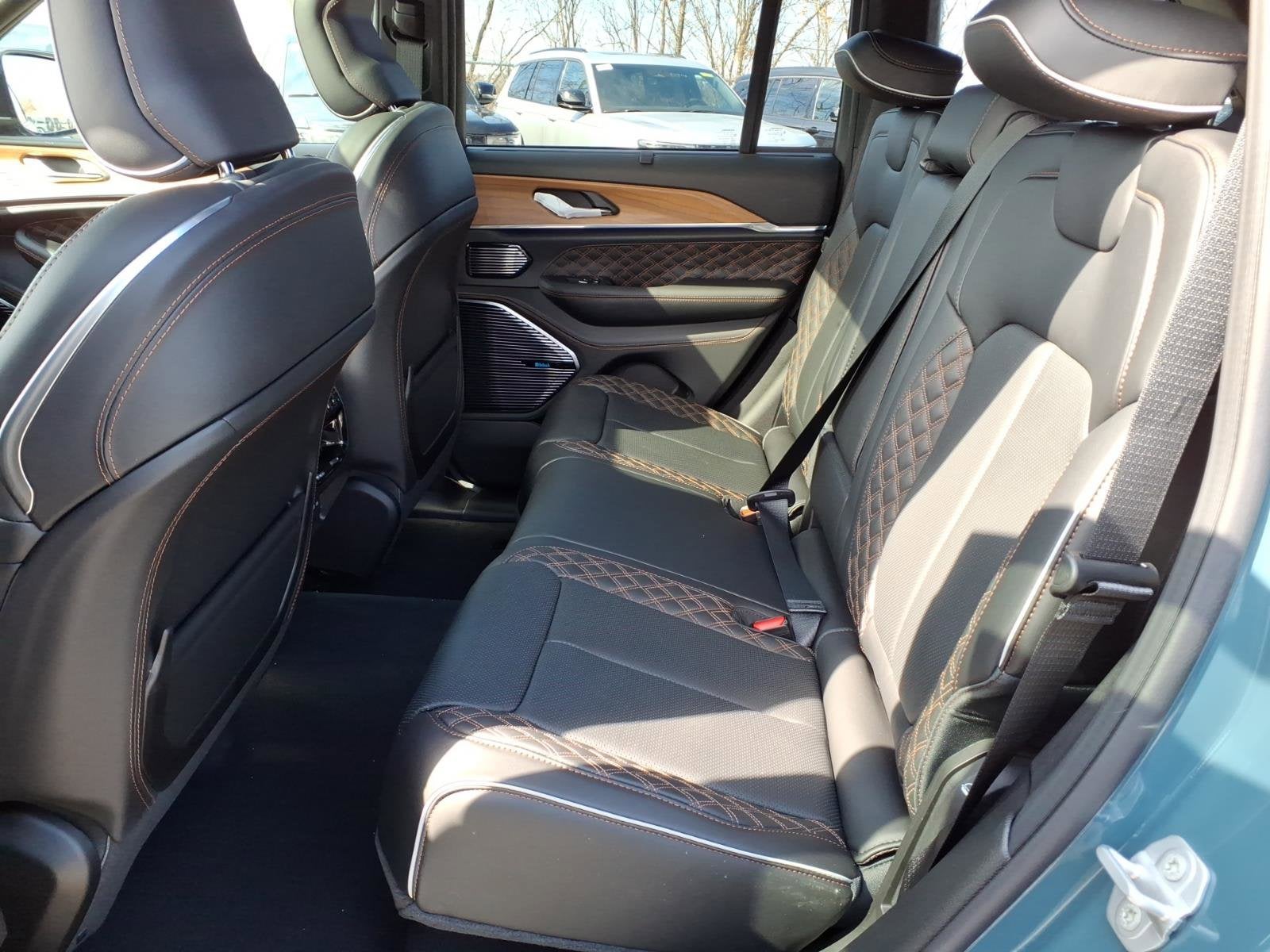 2026 Jeep Grand Cherokee Summit