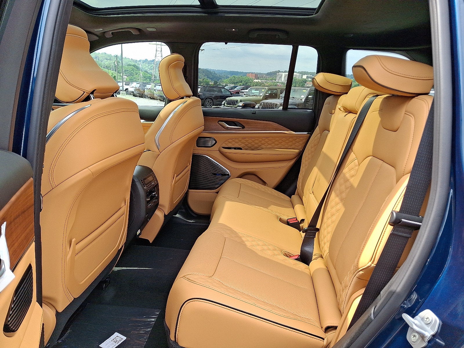 2027 Jeep Grand Cherokee Summit