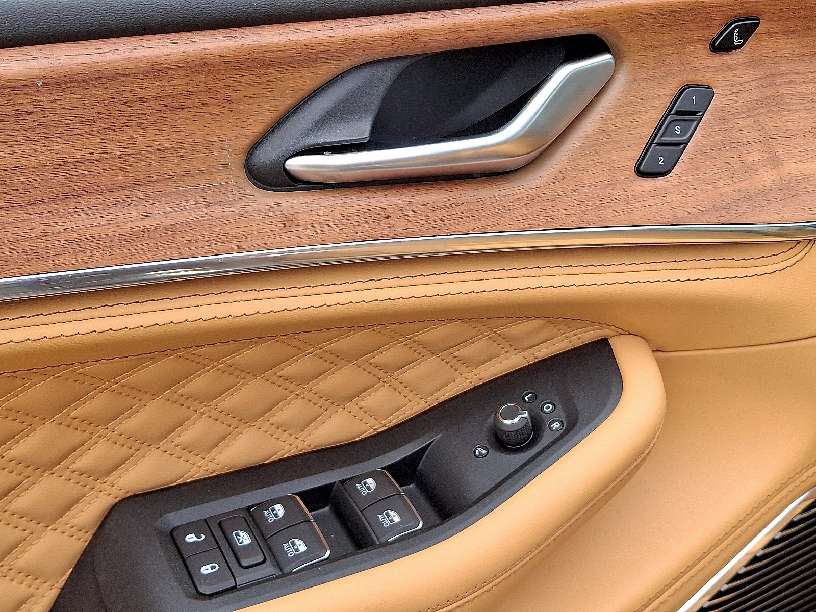 2027 Jeep Grand Cherokee Summit