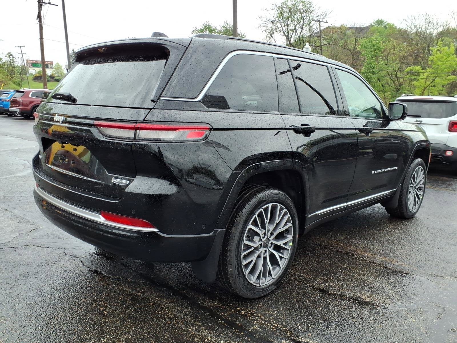 2026 Jeep Grand Cherokee Summit