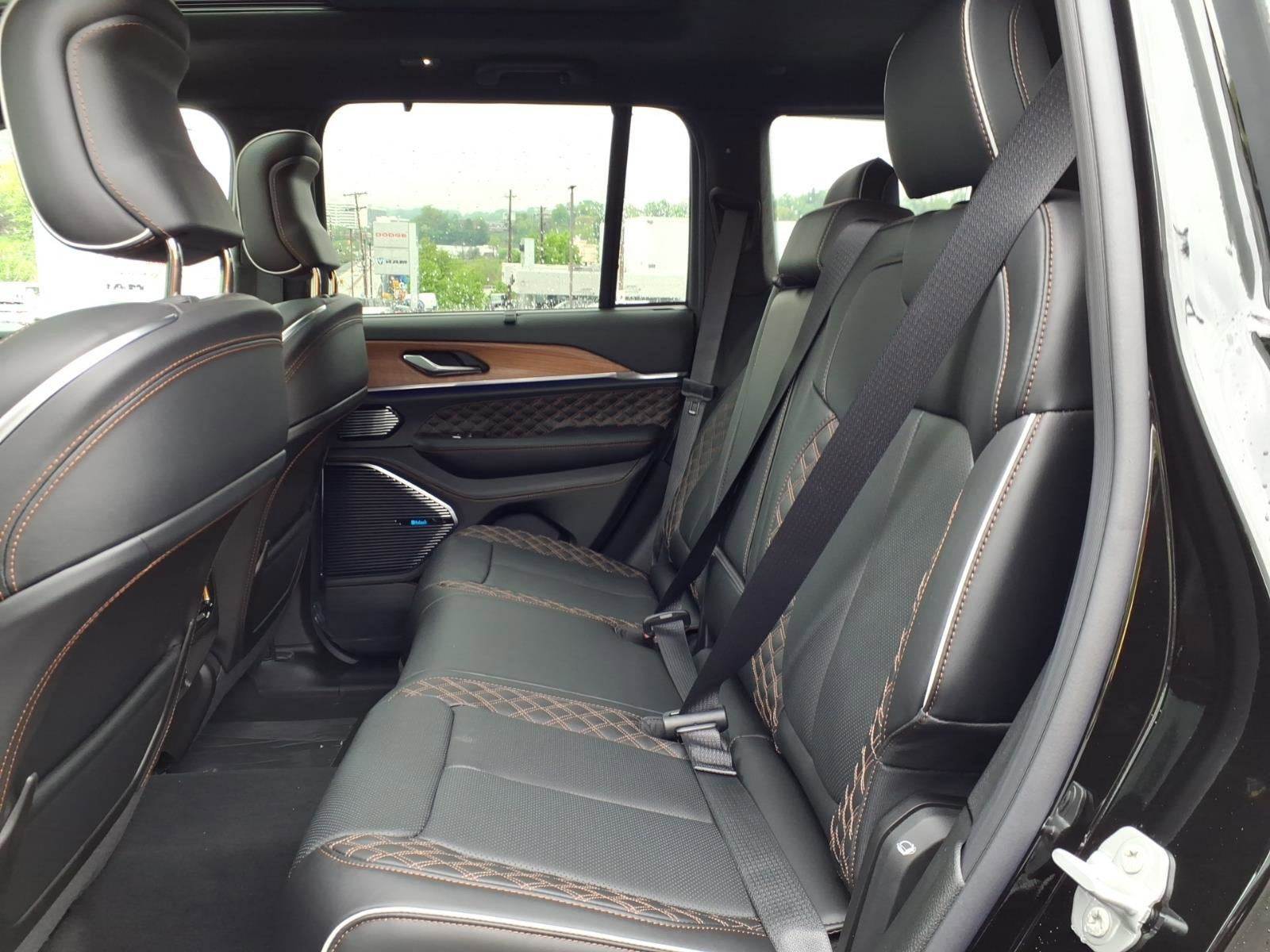 2026 Jeep Grand Cherokee Summit