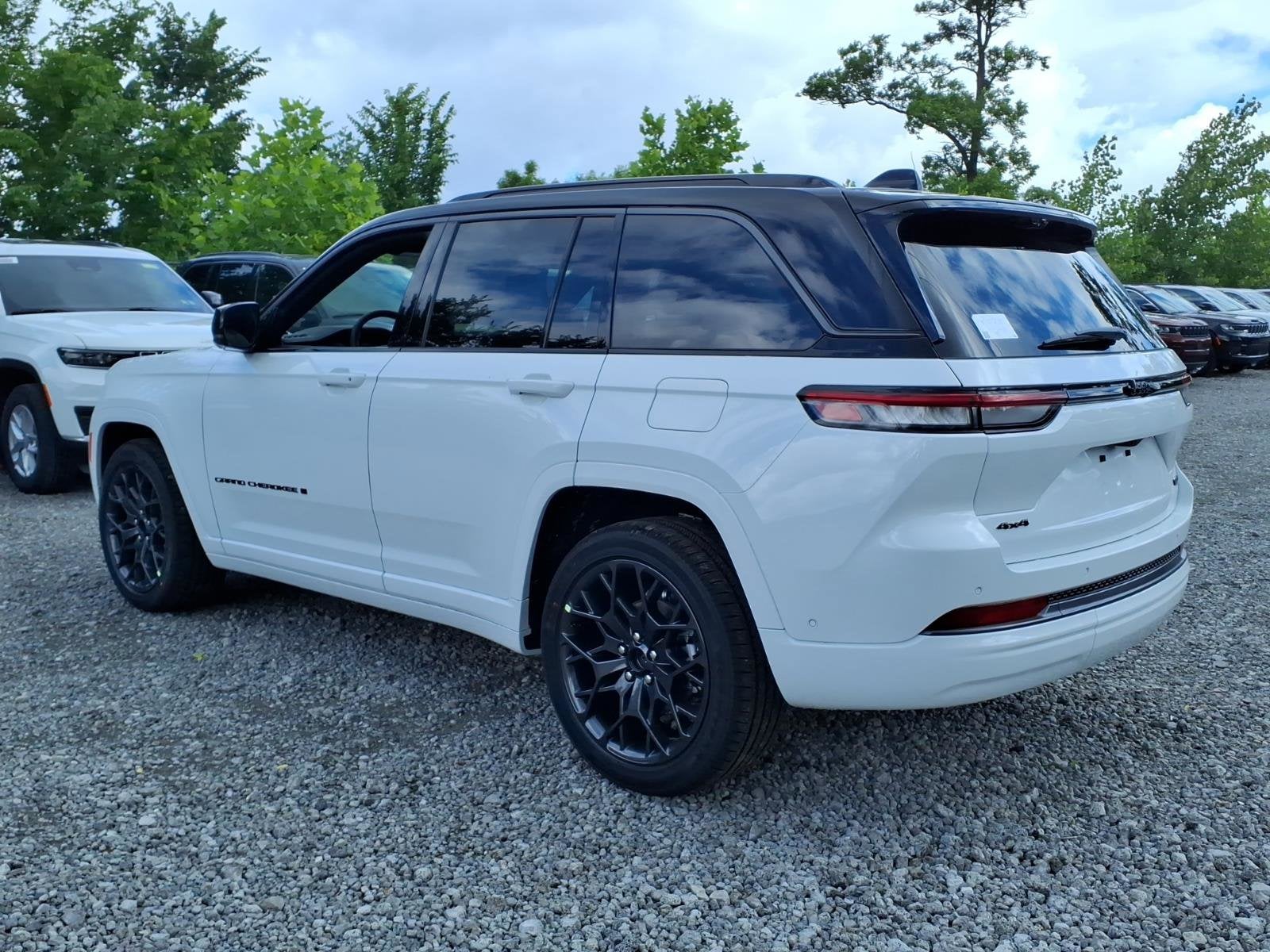 2026 Jeep Grand Cherokee Summit
