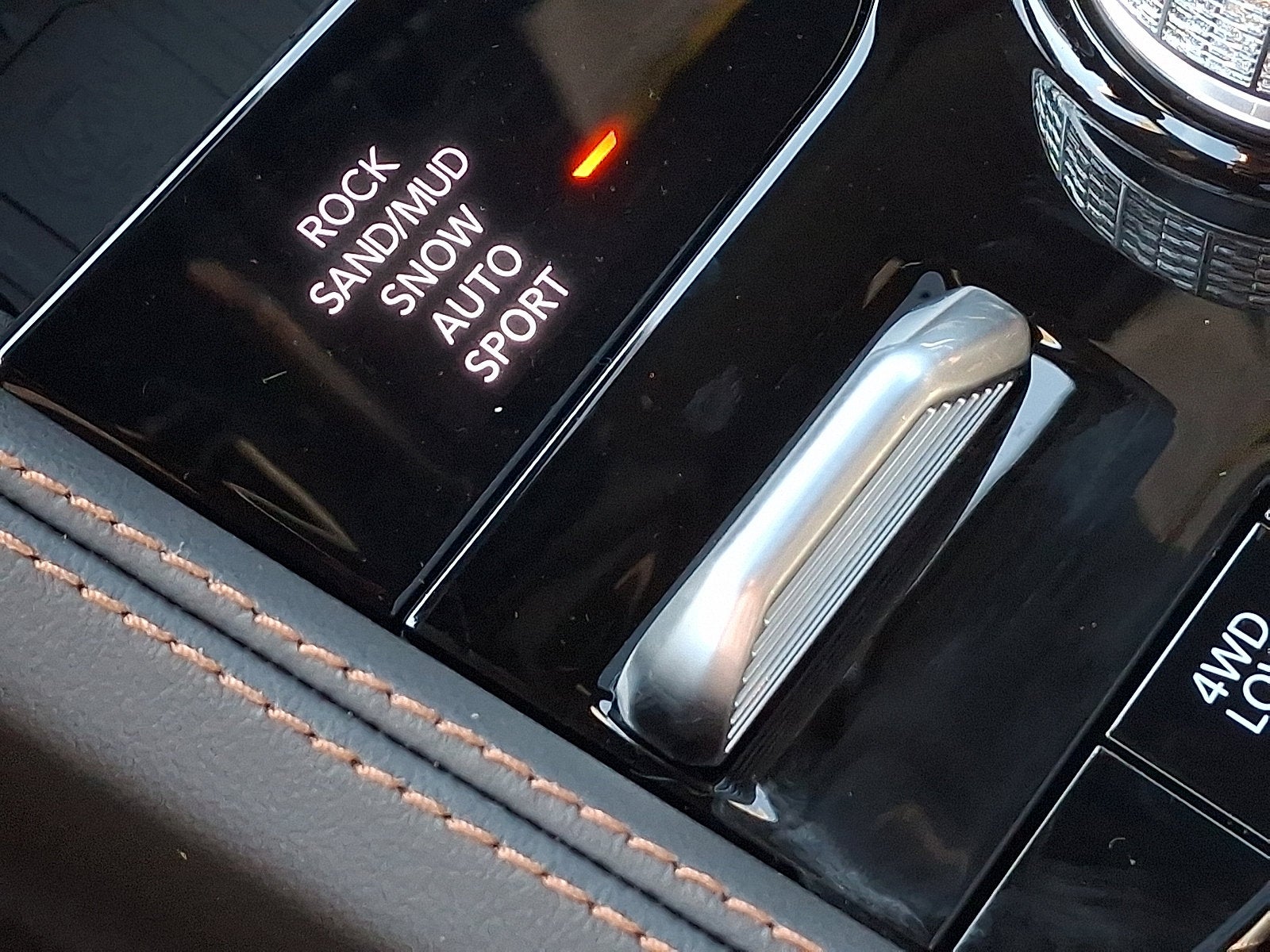 2027 Jeep Grand Cherokee Summit
