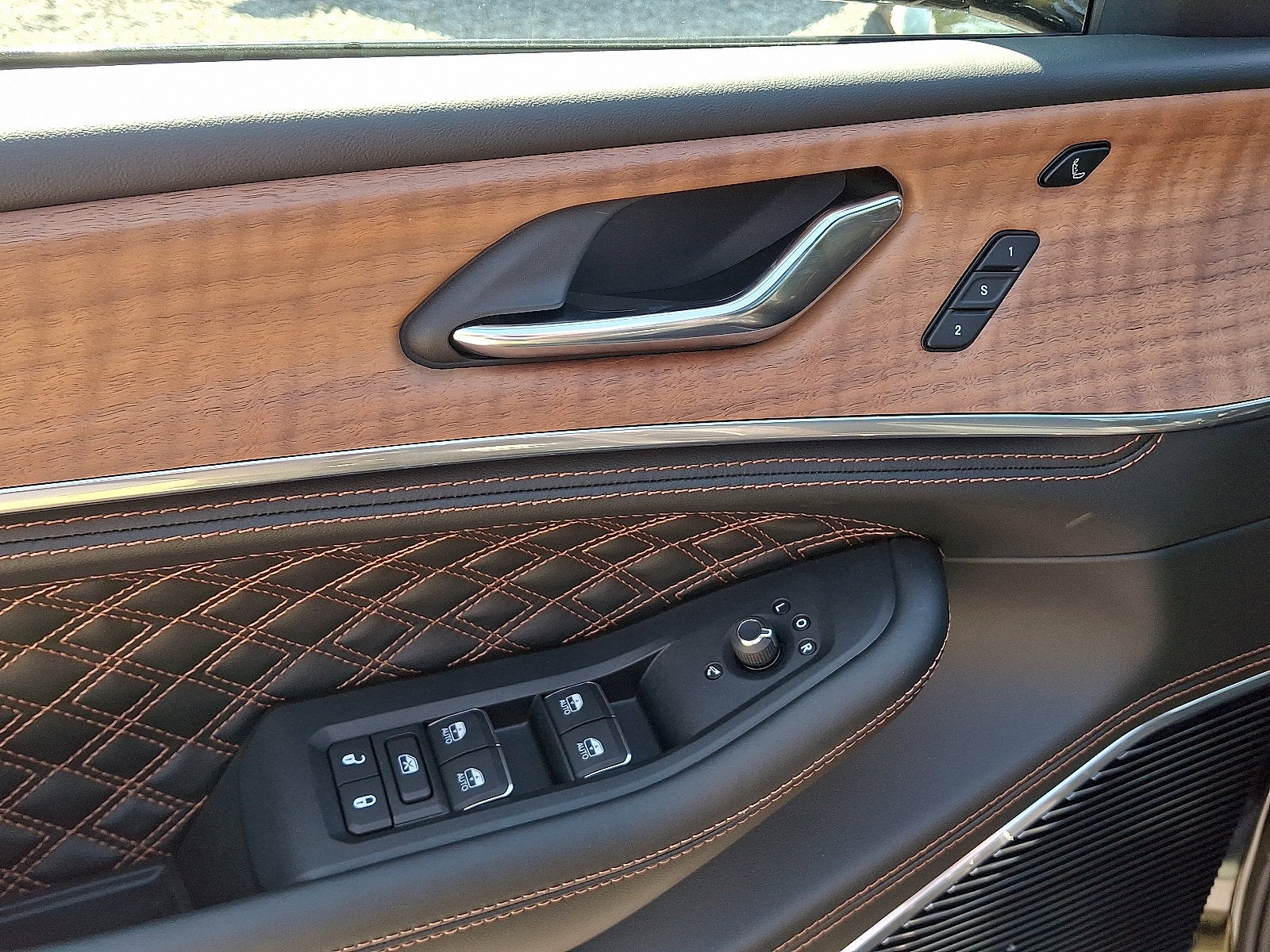 2027 Jeep Grand Cherokee Summit
