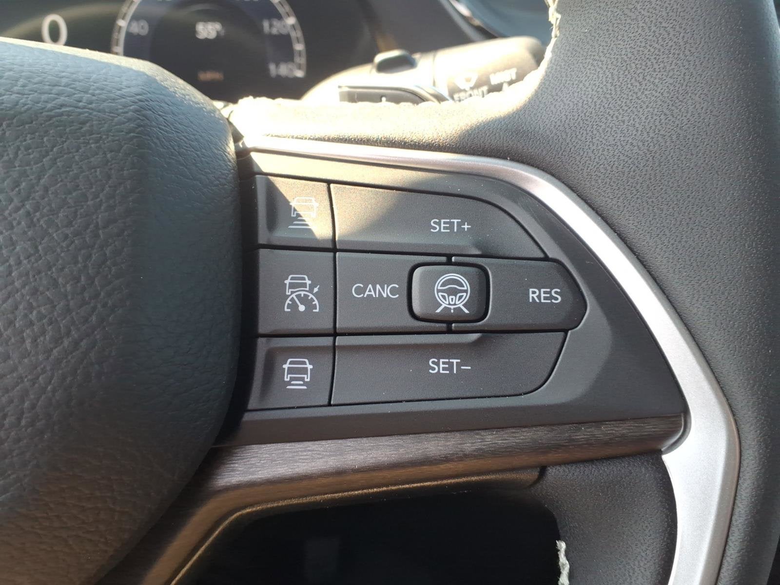 2026 Jeep Grand Cherokee L Laredo Altitude