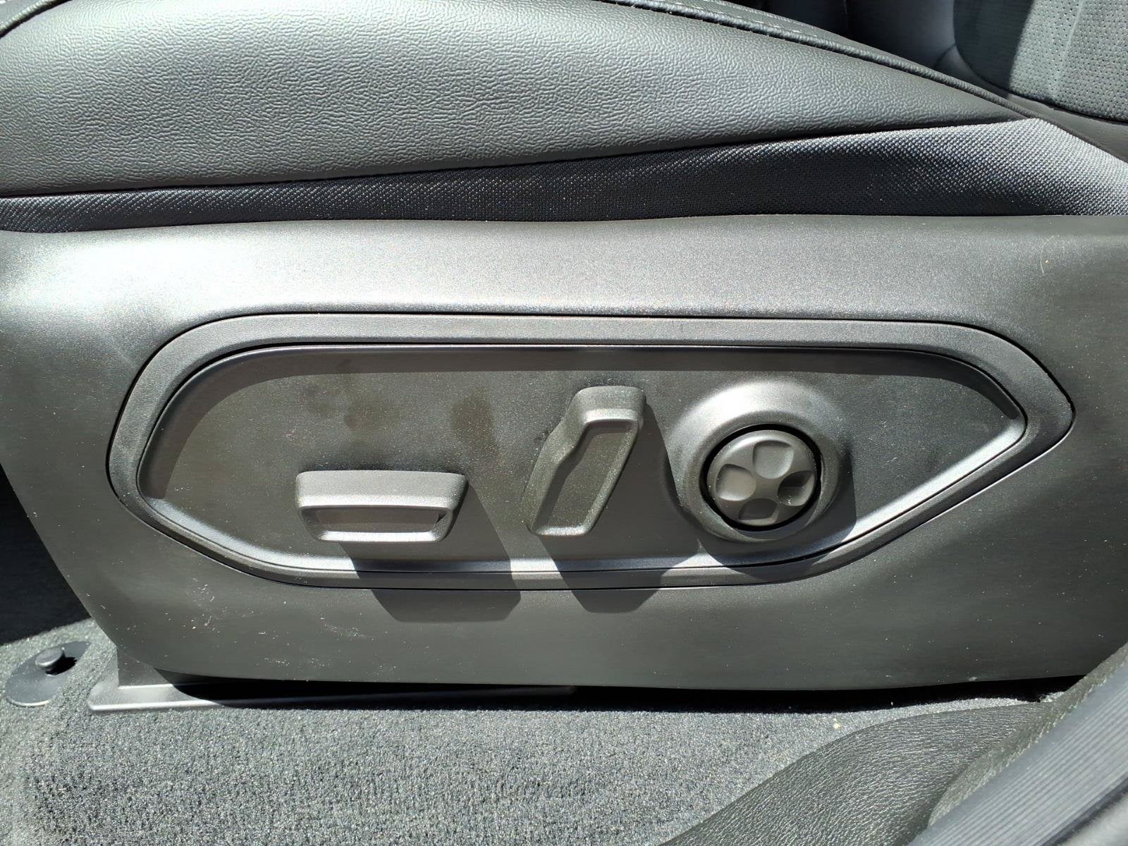 2026 Jeep Grand Cherokee L Laredo Altitude
