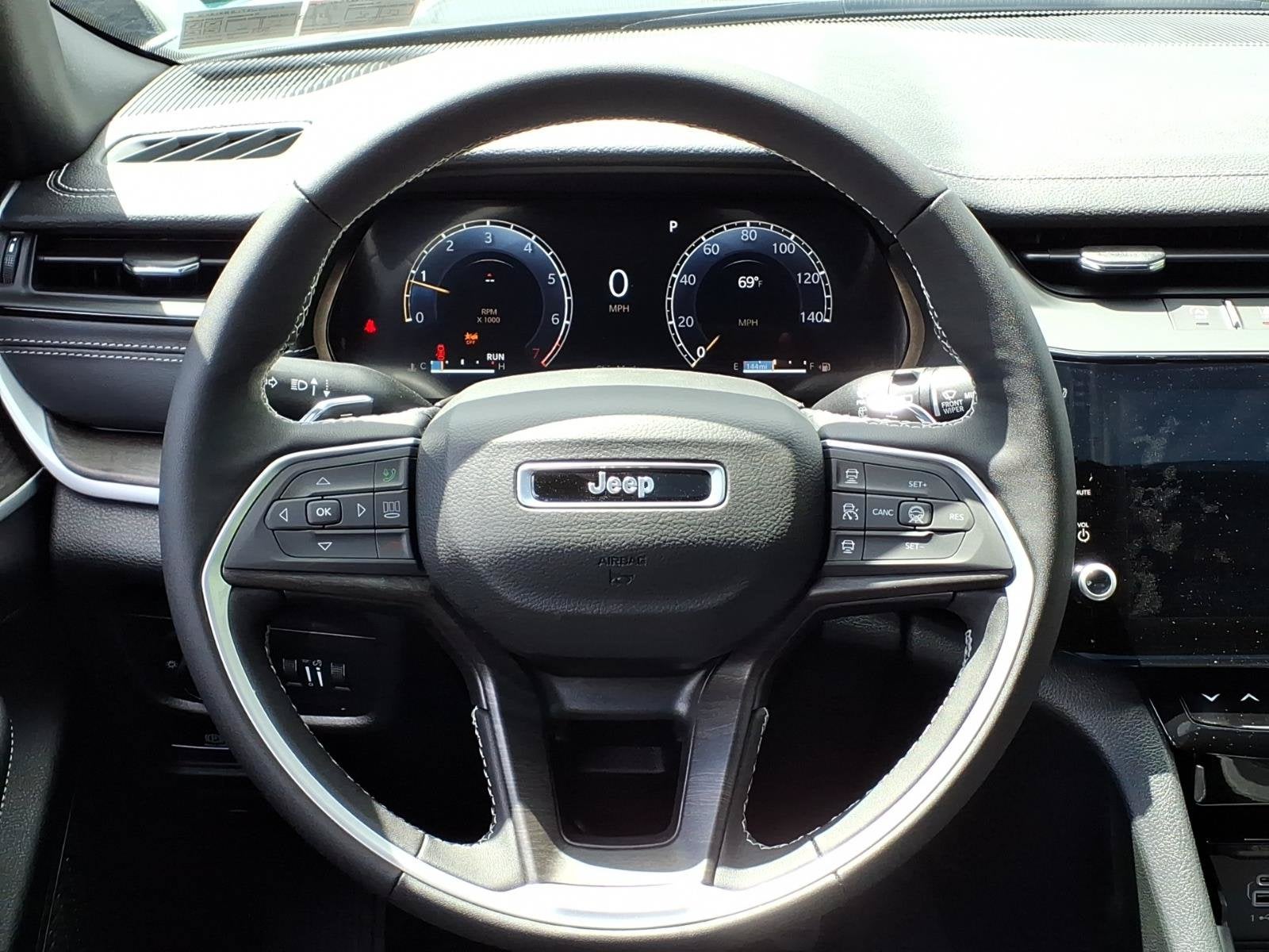2026 Jeep Grand Cherokee L Laredo Altitude
