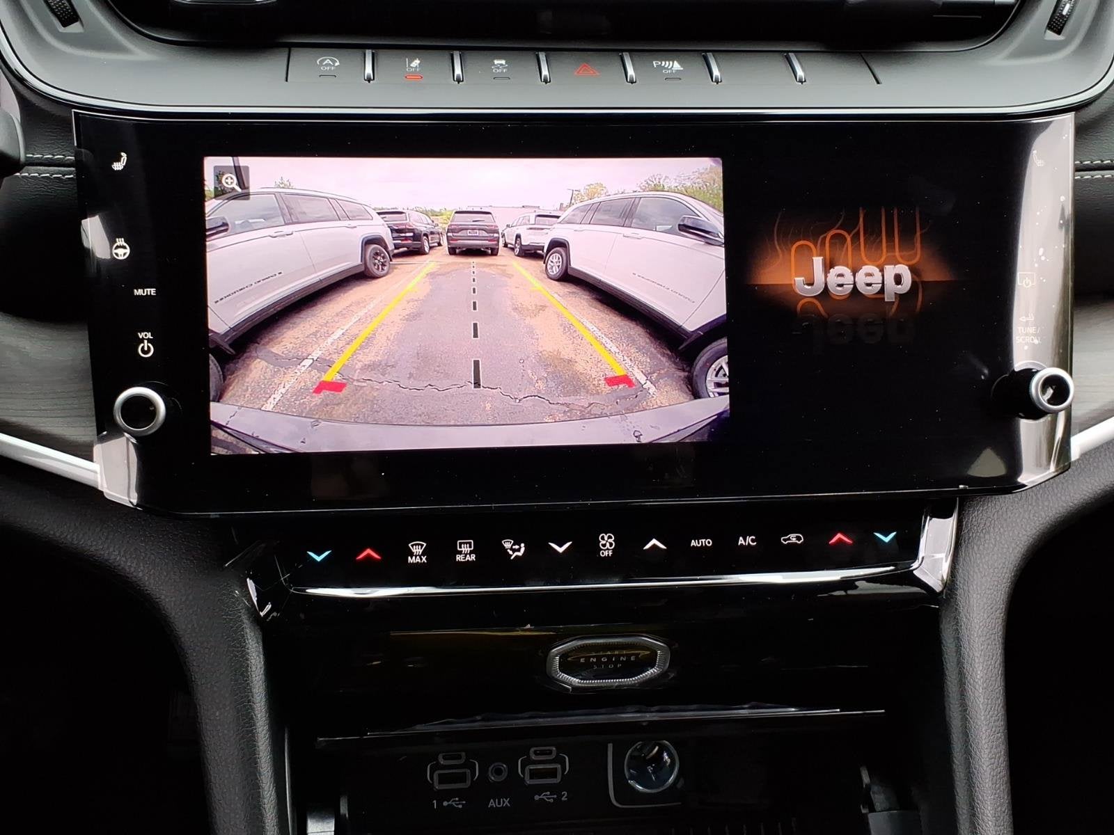 2026 Jeep Grand Cherokee L Laredo Altitude