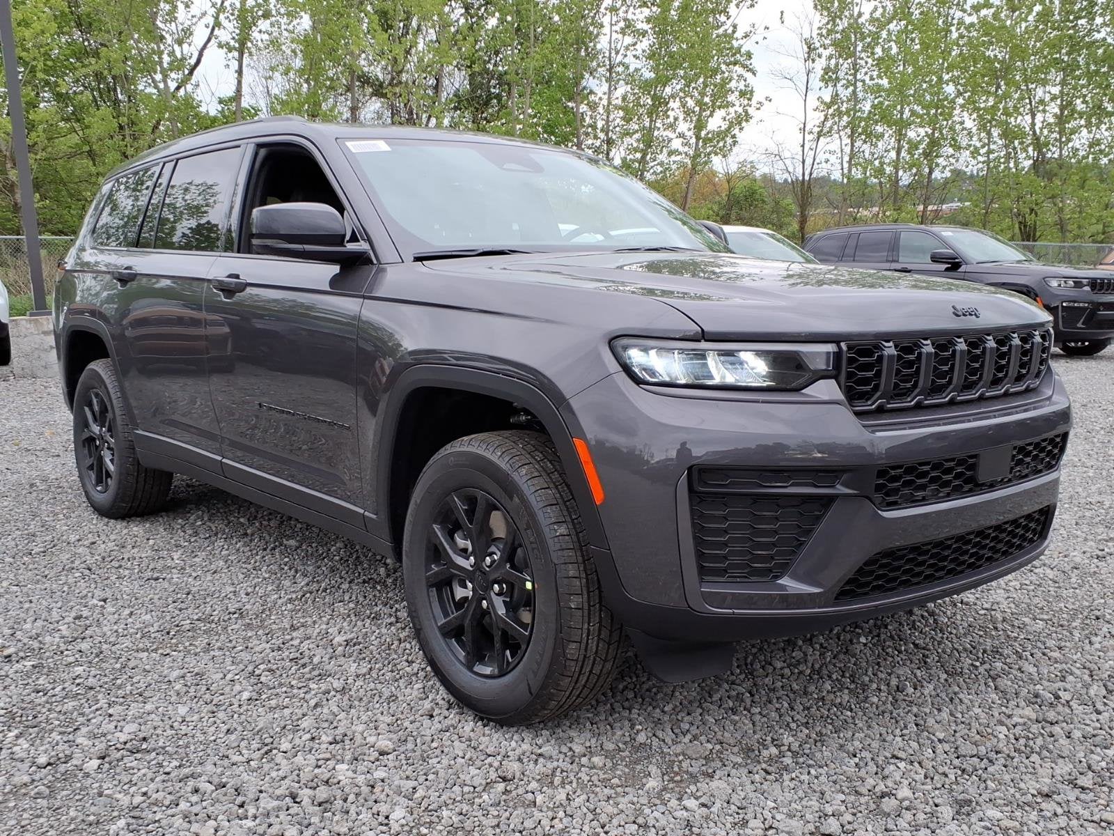 2026 Jeep Grand Cherokee L Laredo Altitude