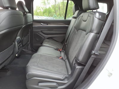 2026 Jeep Grand Cherokee L Laredo Altitude