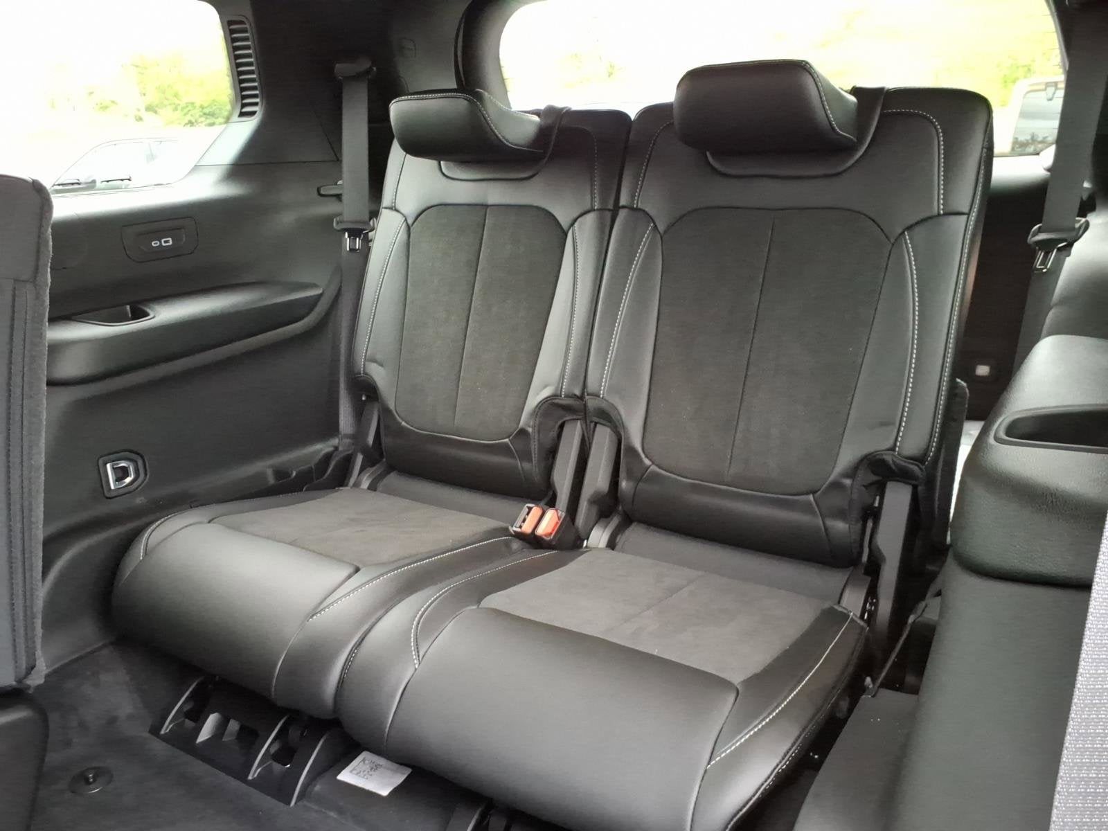 2026 Jeep Grand Cherokee L Laredo Altitude