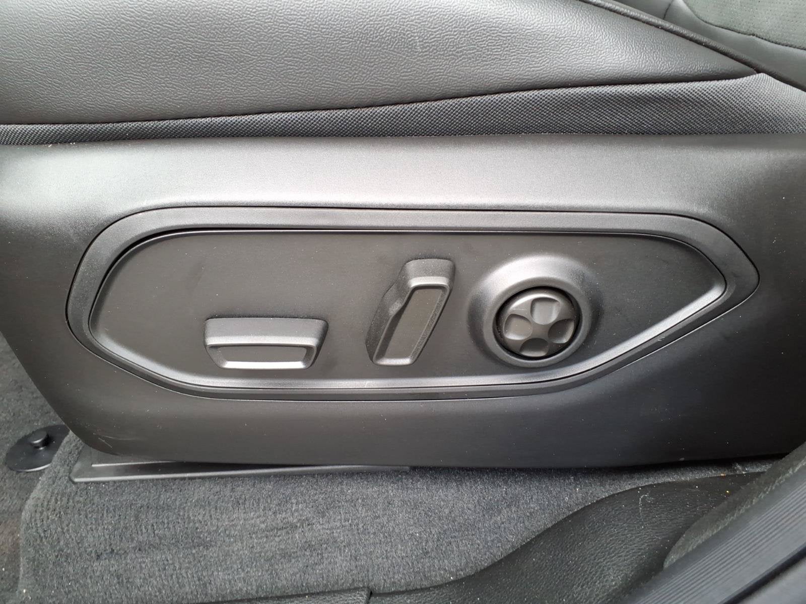 2026 Jeep Grand Cherokee L Laredo Altitude