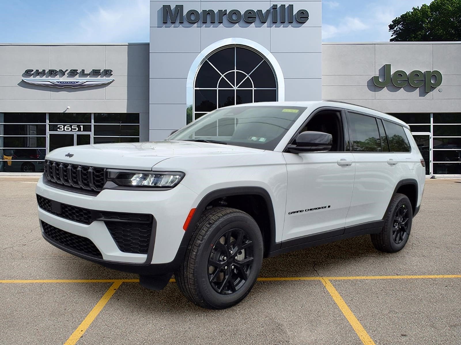 2026 Jeep Grand Cherokee L Laredo Altitude