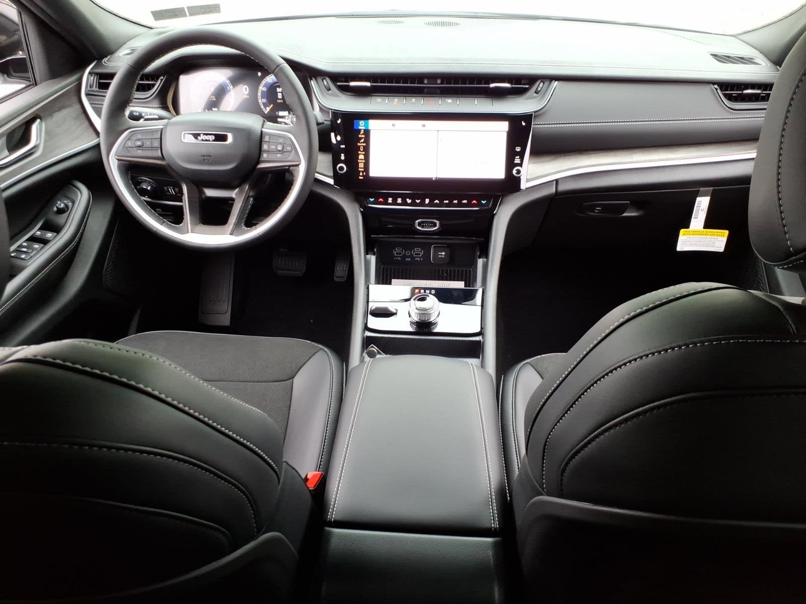 2026 Jeep Grand Cherokee L Laredo Altitude