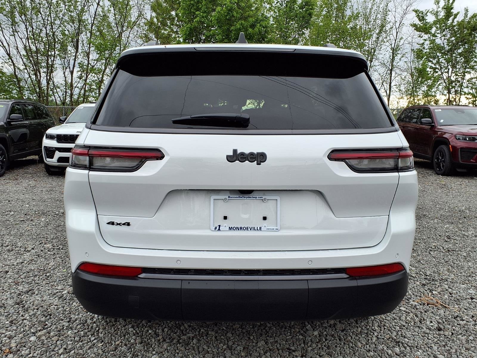 2026 Jeep Grand Cherokee L Laredo Altitude
