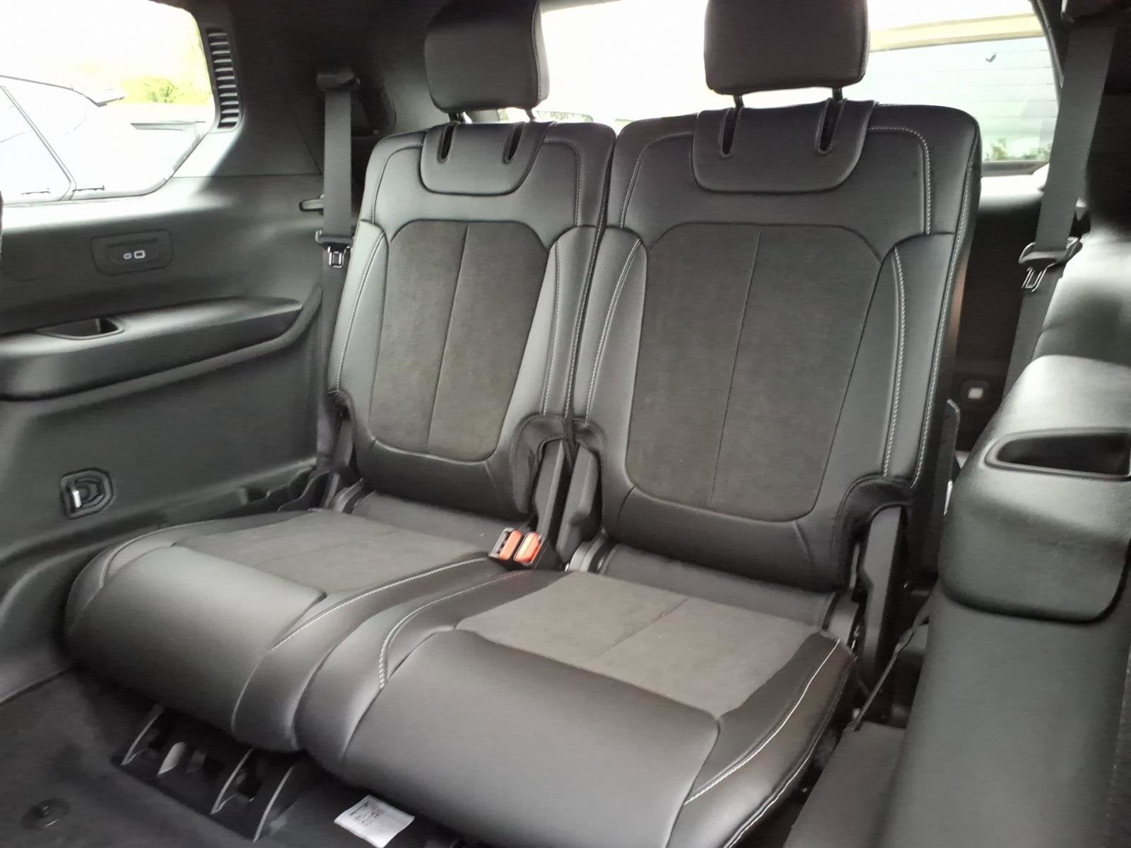 2026 Jeep Grand Cherokee L Laredo Altitude