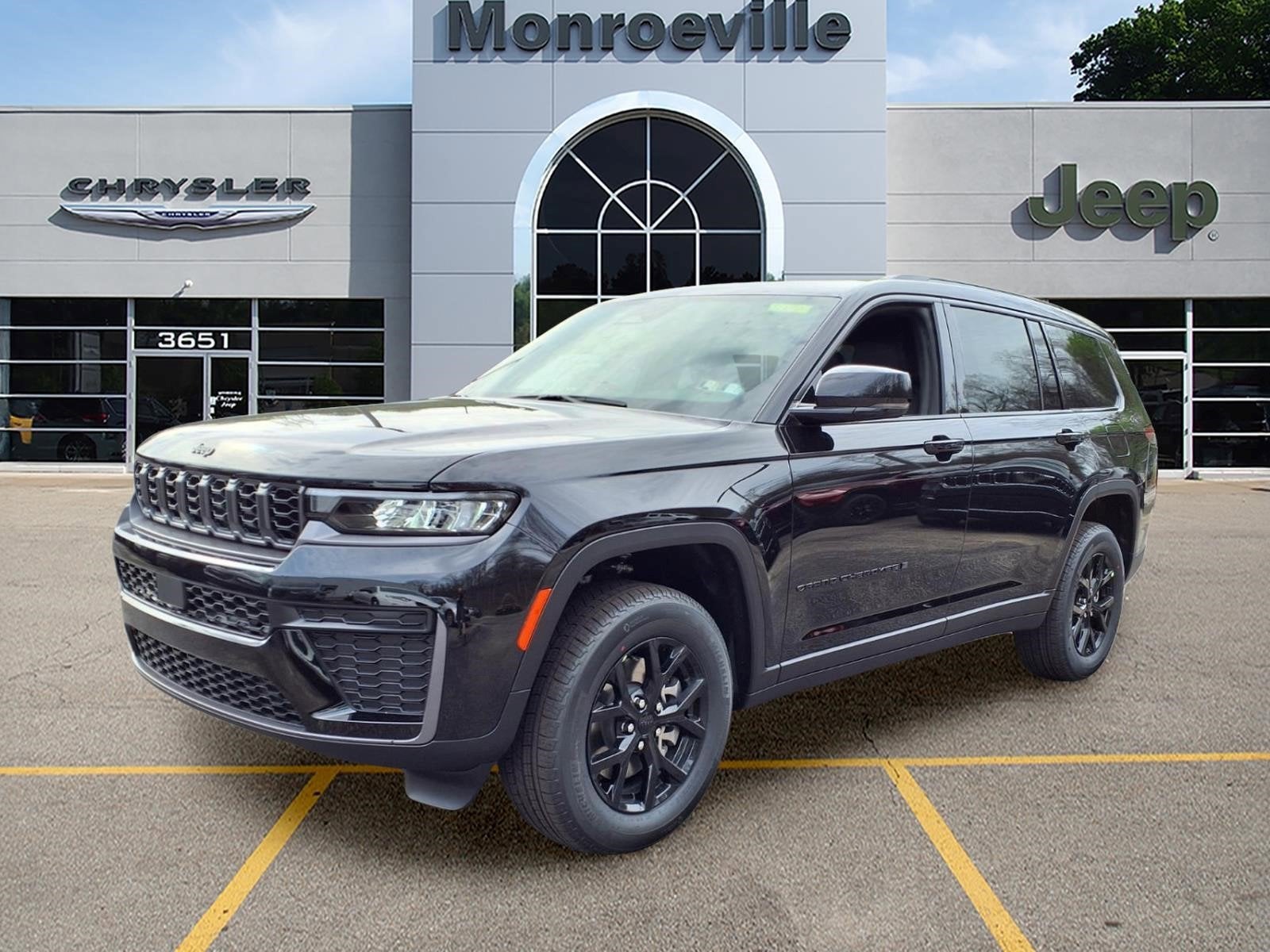 2026 Jeep Grand Cherokee L Laredo Altitude