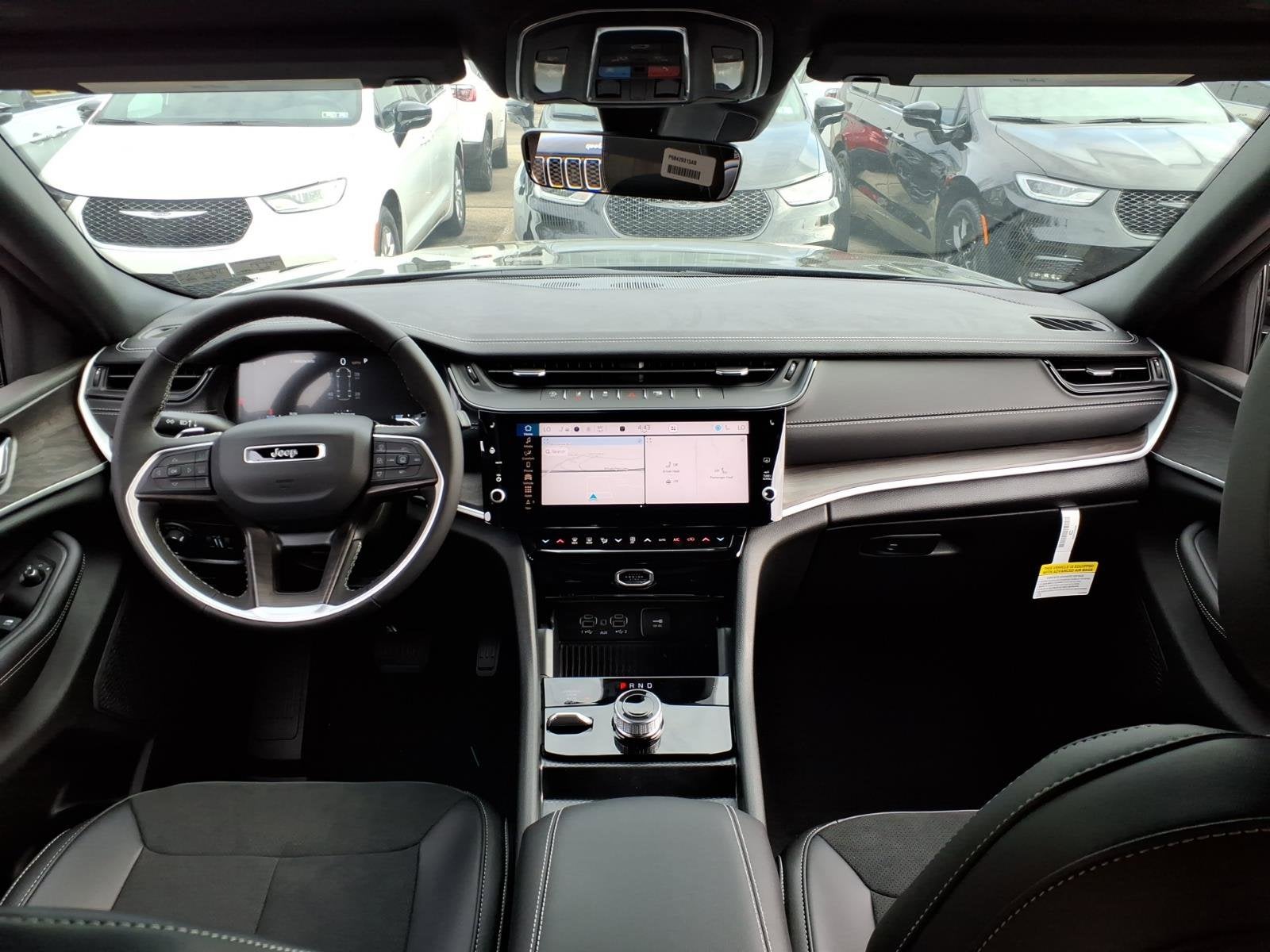 2026 Jeep Grand Cherokee L Laredo Altitude