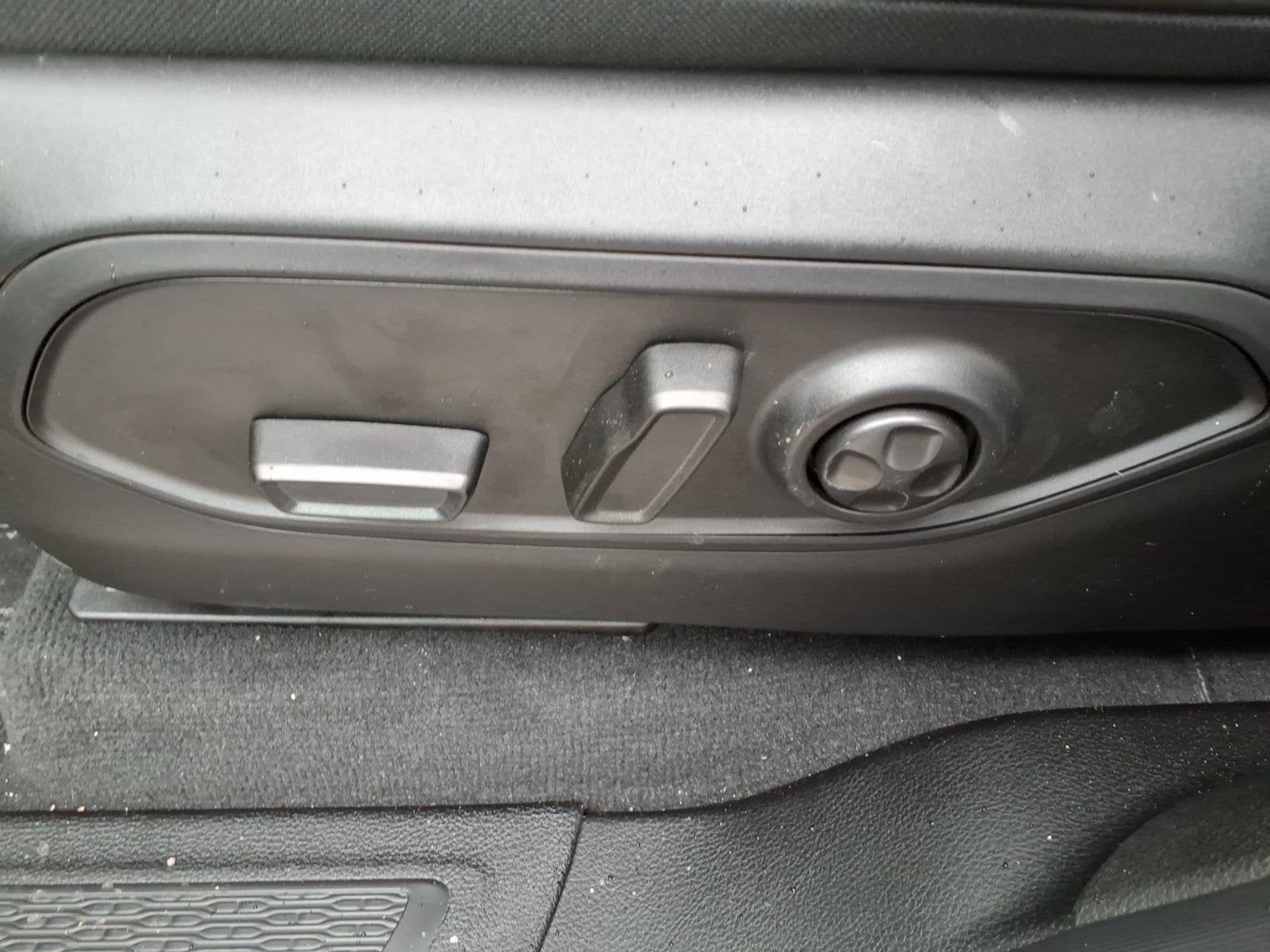 2026 Jeep Grand Cherokee L Laredo Altitude