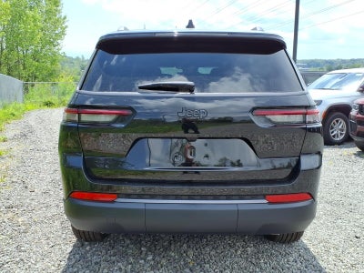 2026 Jeep Grand Cherokee L Laredo Altitude