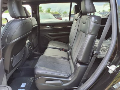 2026 Jeep Grand Cherokee L Laredo Altitude