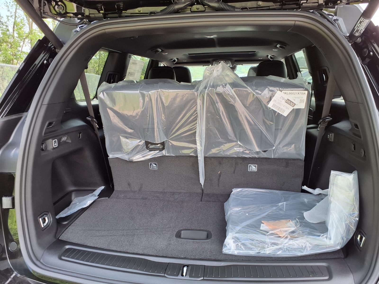 2026 Jeep Grand Cherokee L Laredo Altitude