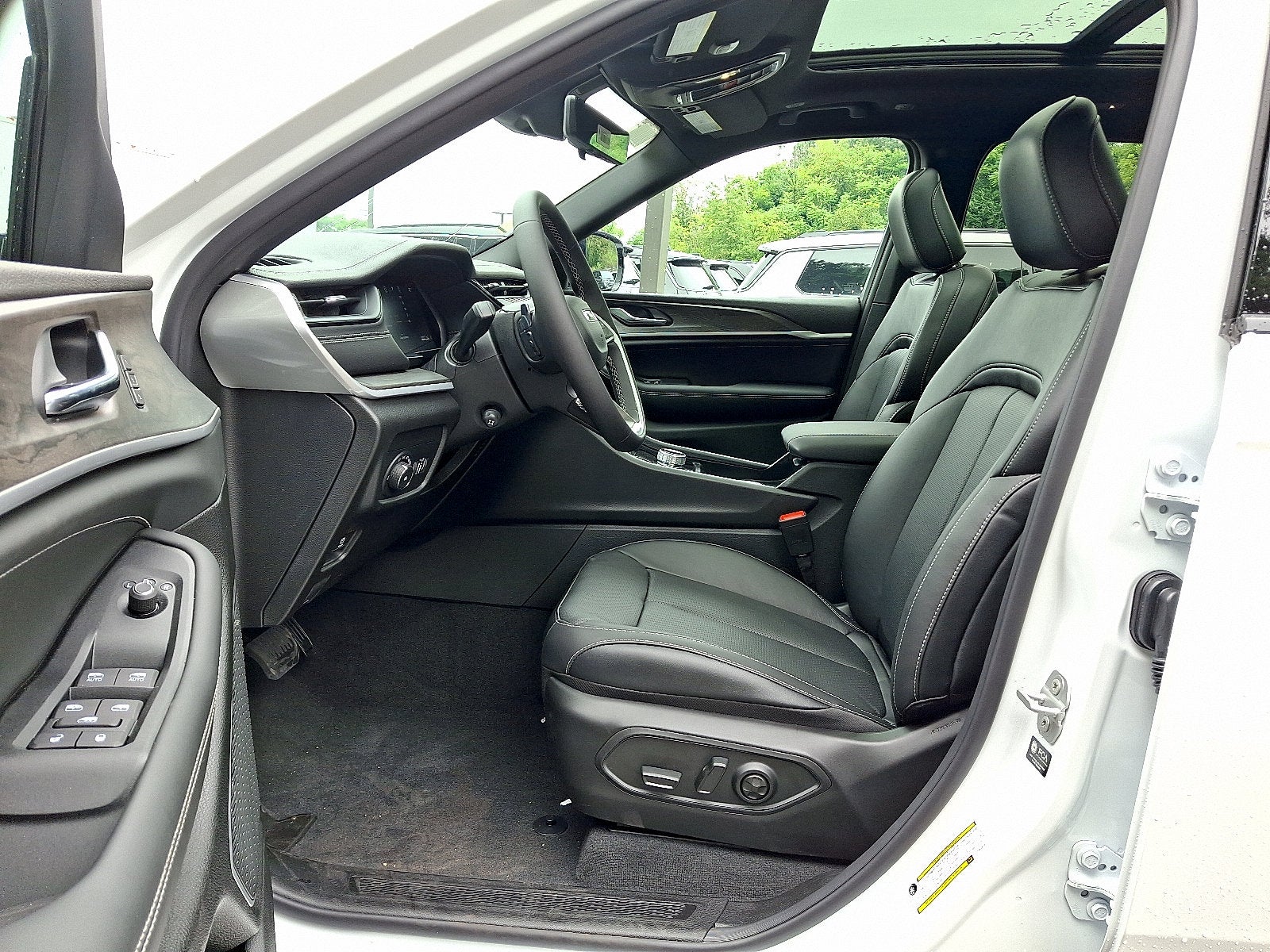 2026 Jeep Grand Cherokee L Limited Reserve