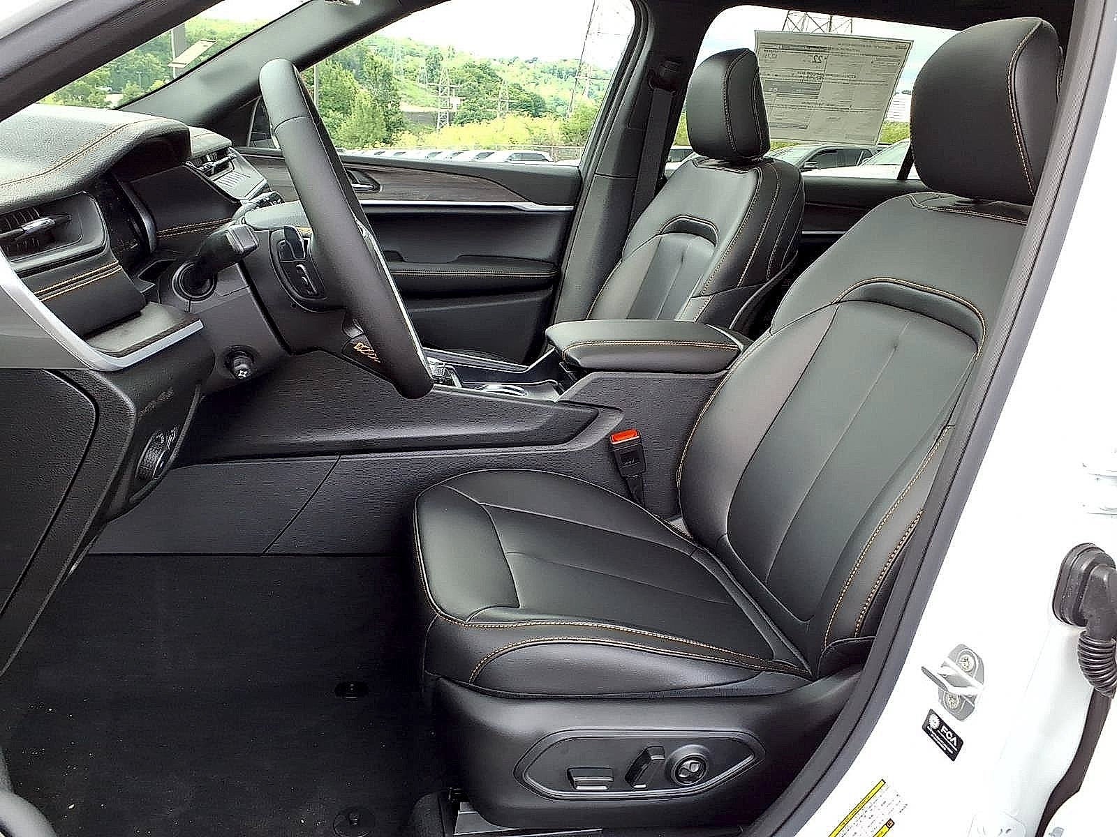 2026 Jeep Grand Cherokee L 85th Anniversary Edition