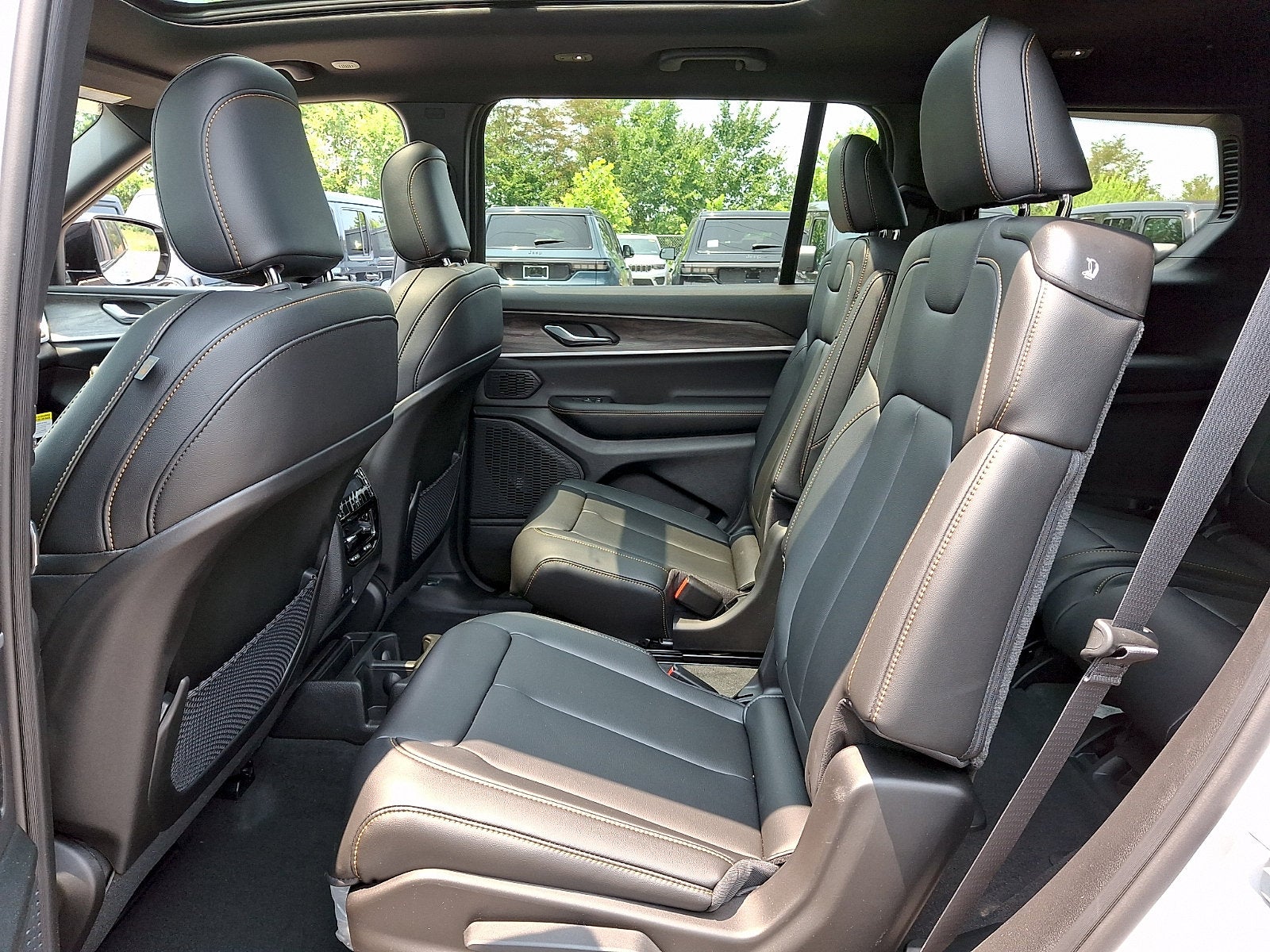 2026 Jeep Grand Cherokee L 85th Anniversary Edition
