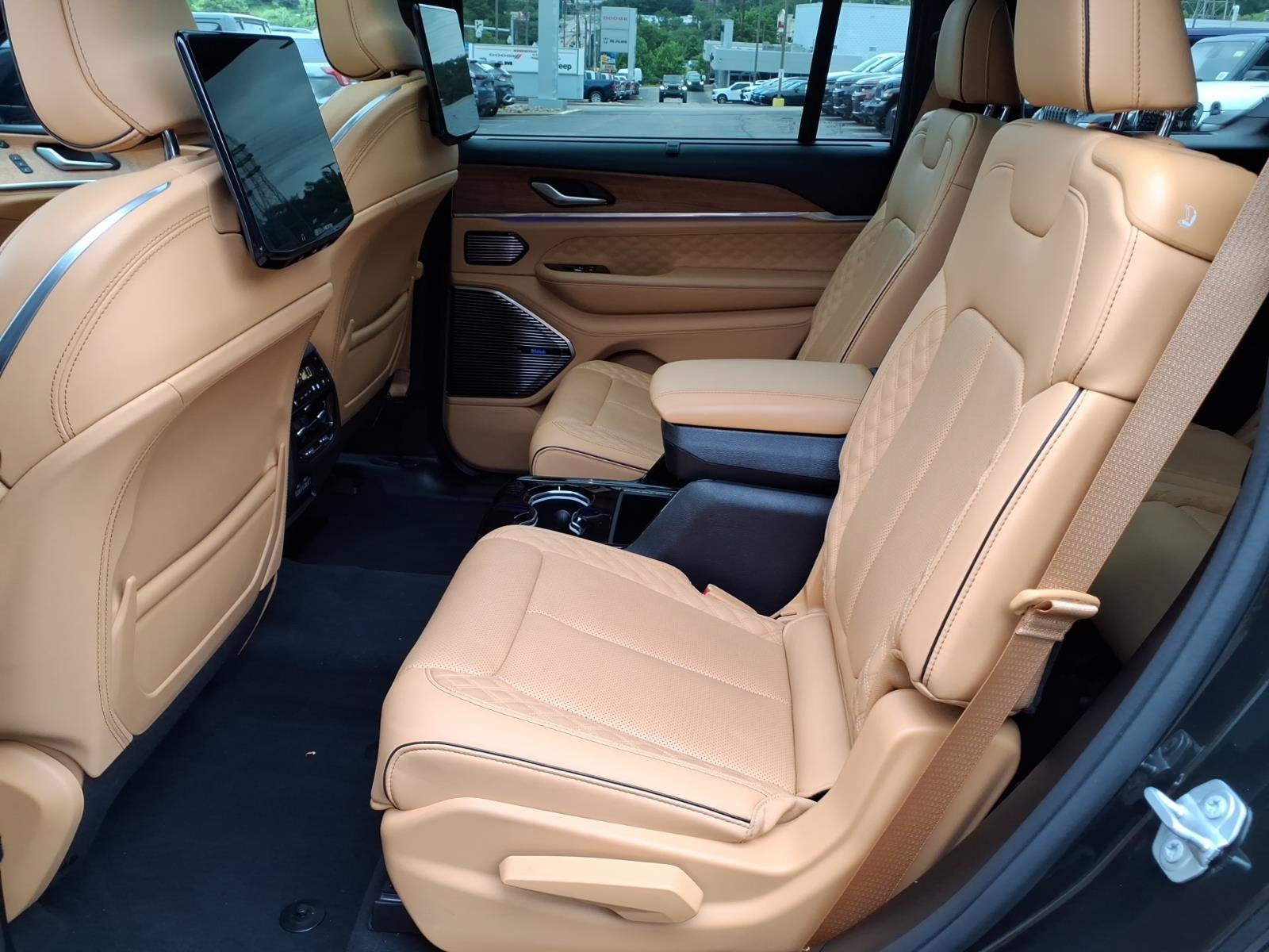 2023 Jeep Grand Cherokee L Summit Reserve