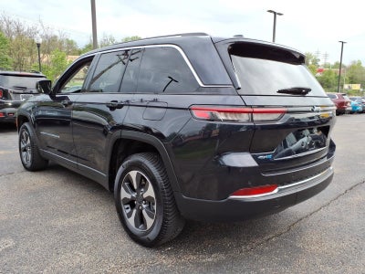 2022 Jeep Grand Cherokee 4xe BASE