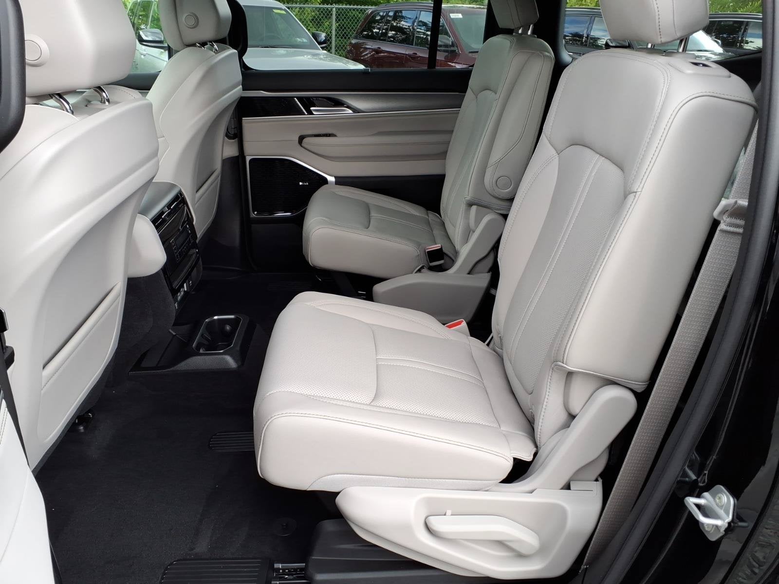 2026 Jeep Grand Wagoneer Limited Reserve