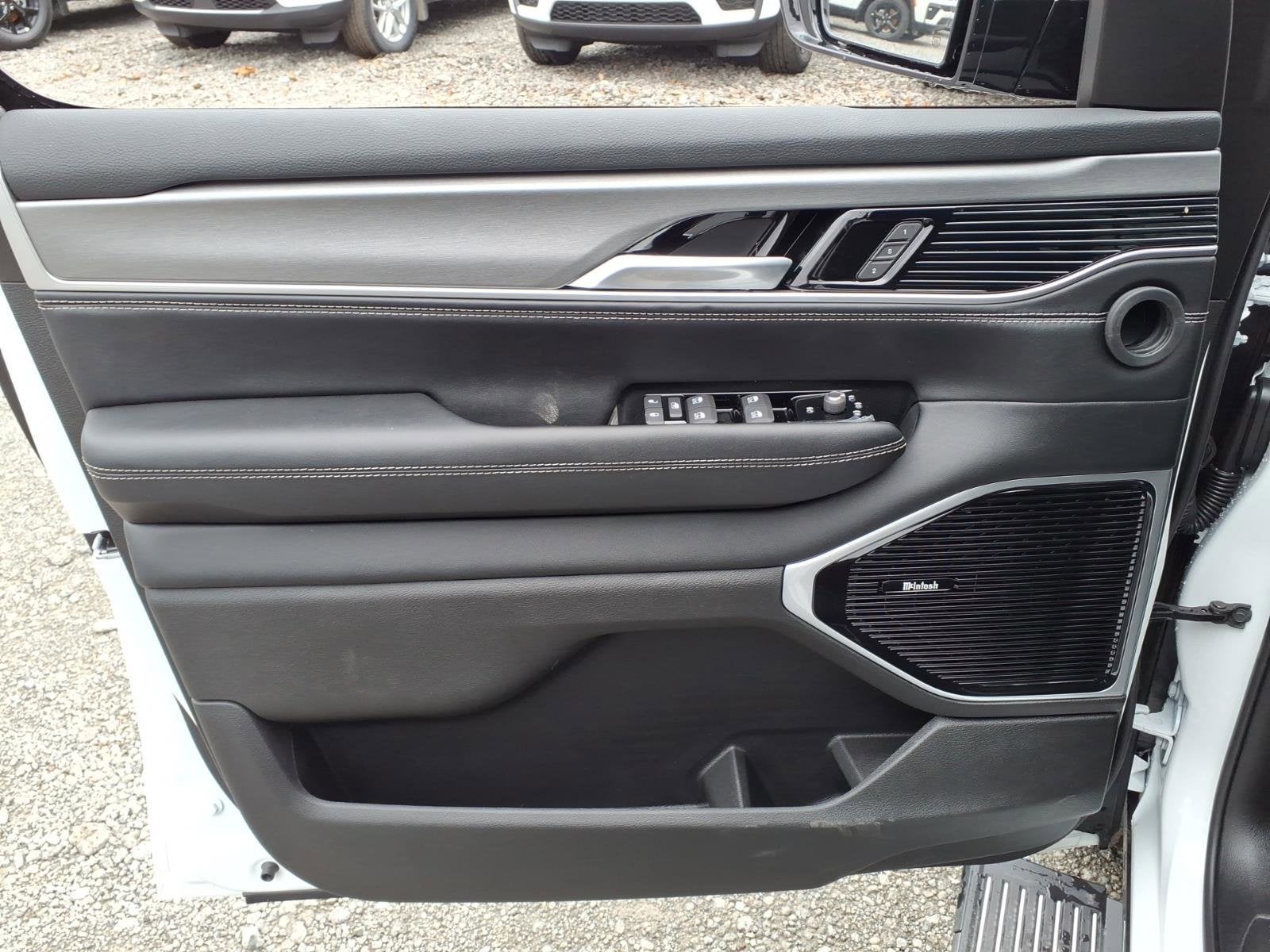 2026 Jeep Grand Wagoneer Limited Altitude