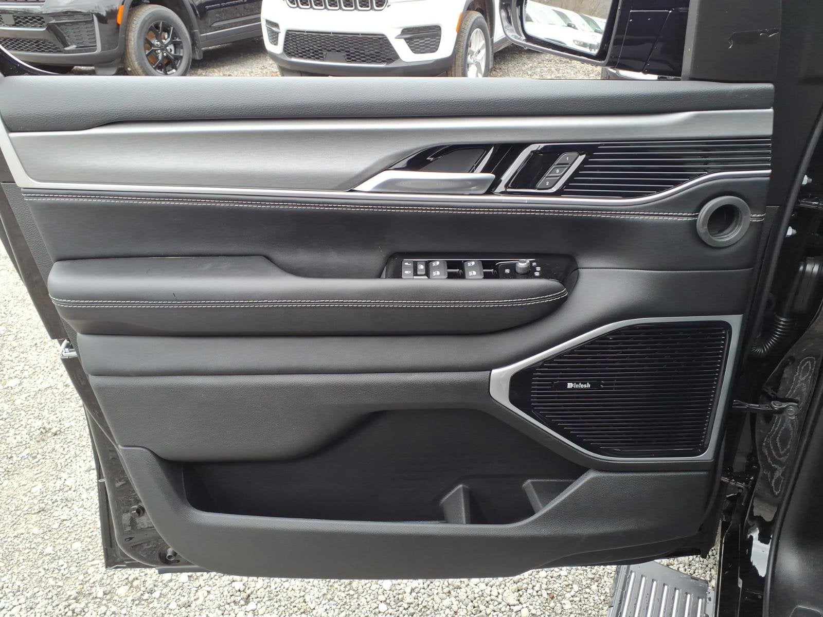 2026 Jeep Grand Wagoneer Limited Reserve