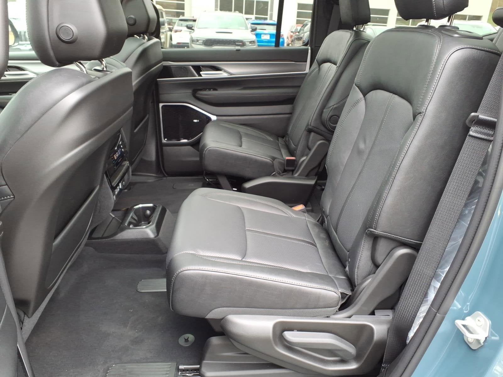 2026 Jeep Grand Wagoneer Limited Reserve