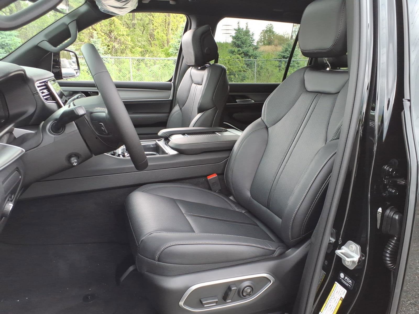 2026 Jeep Grand Wagoneer Limited Altitude