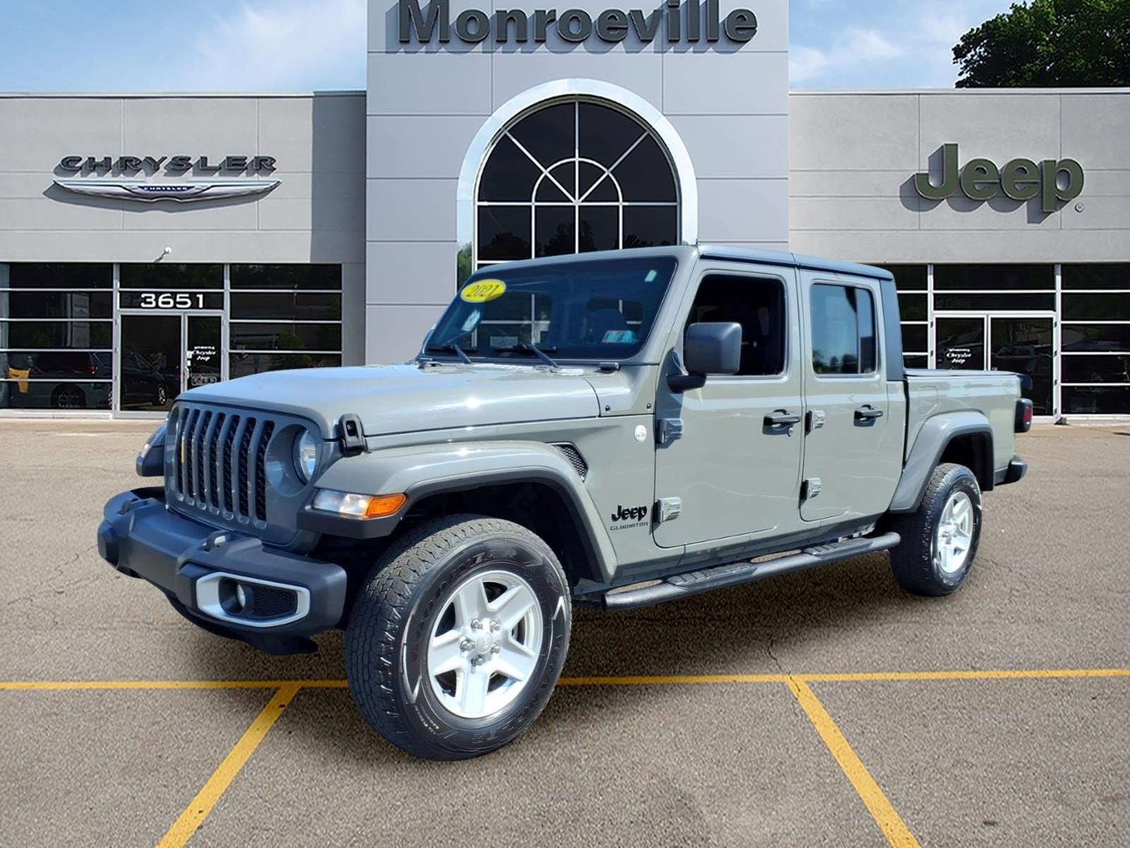 2021 Jeep Gladiator Sport S's photo