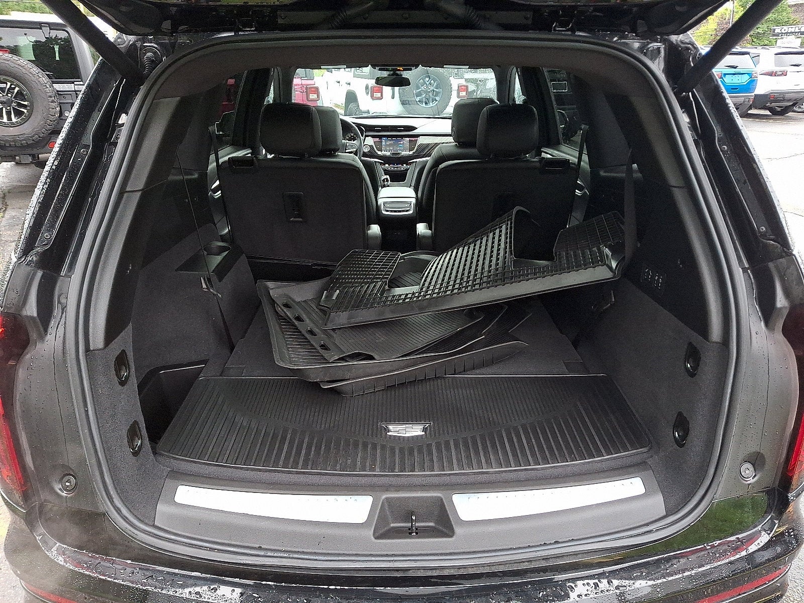 2025 Cadillac XT6 FWD Premium Luxury