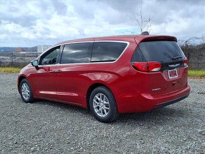 2026 Chrysler Voyager LX