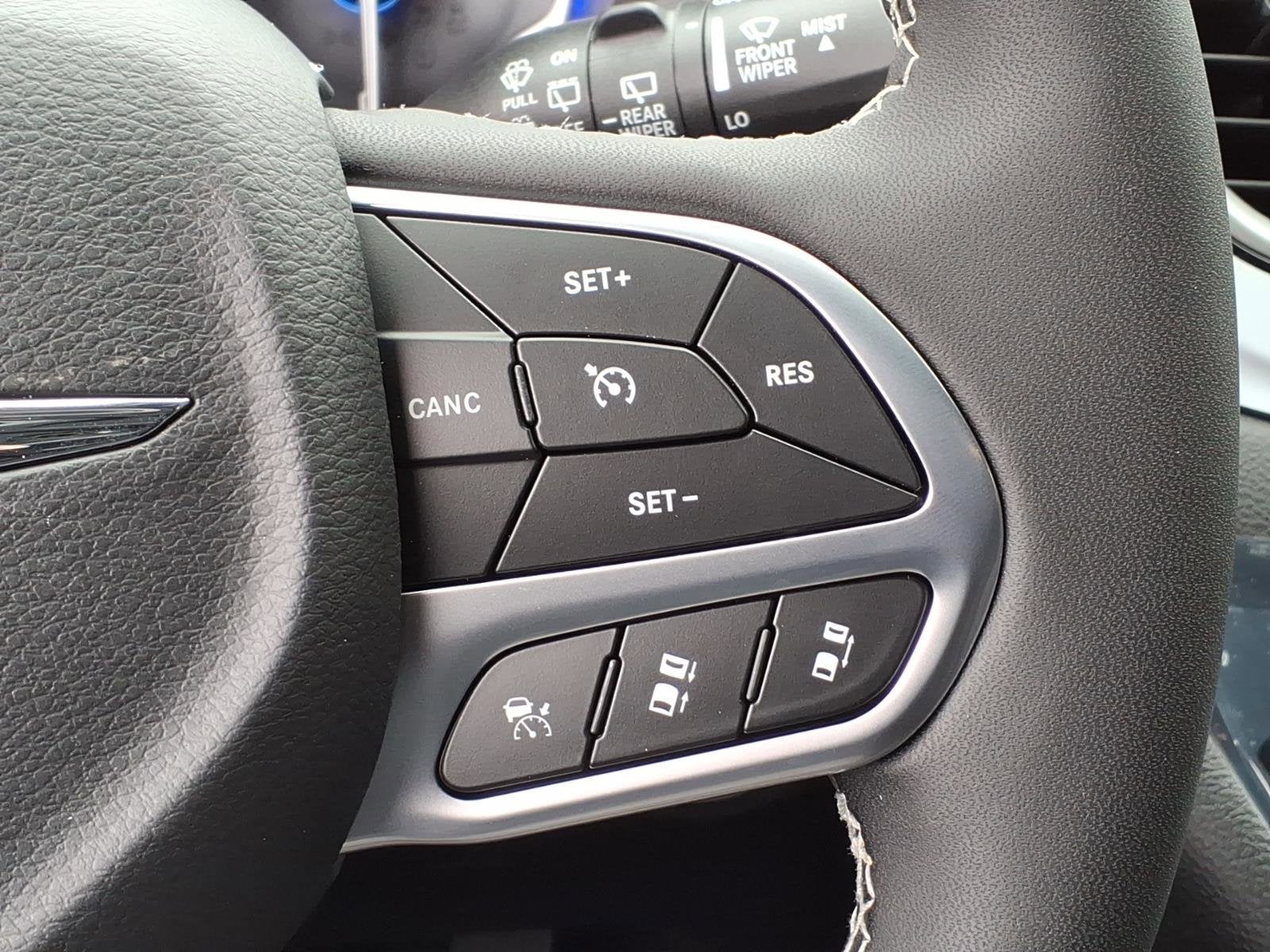 2026 Chrysler Voyager LX