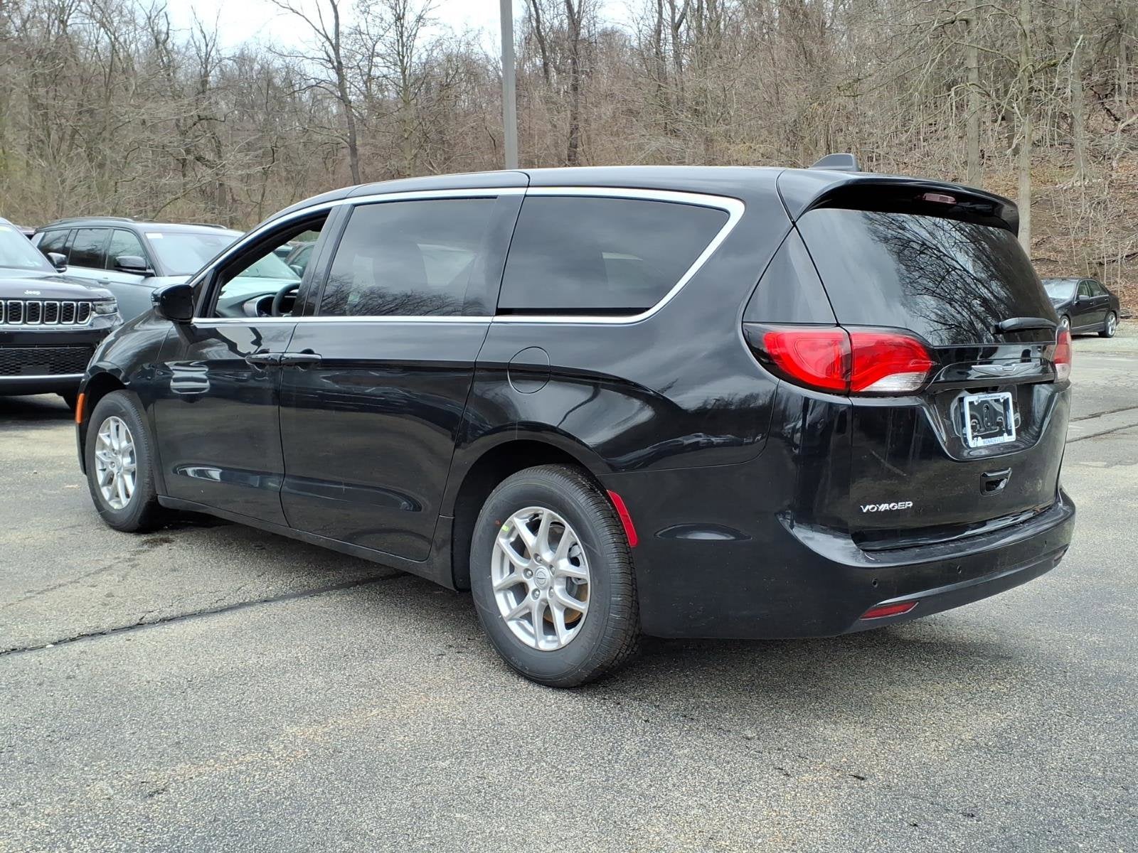 2026 Chrysler Voyager LX