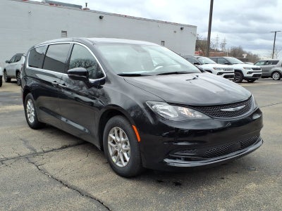 2026 Chrysler Voyager LX