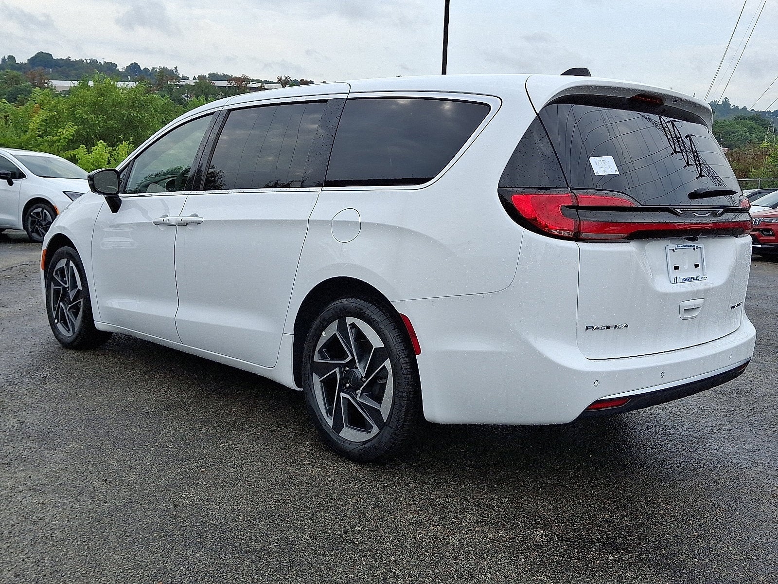 2027 Chrysler Pacifica Limited