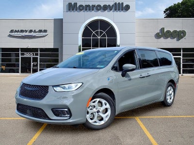 2023 Chrysler Pacifica Hybrid Touring L