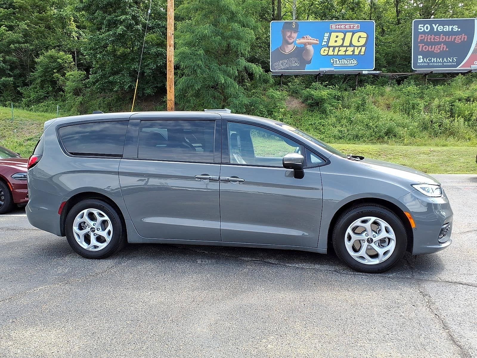 2023 Chrysler Pacifica Hybrid Touring L