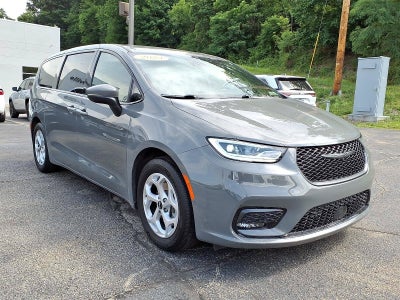 2023 Chrysler Pacifica Hybrid Touring L