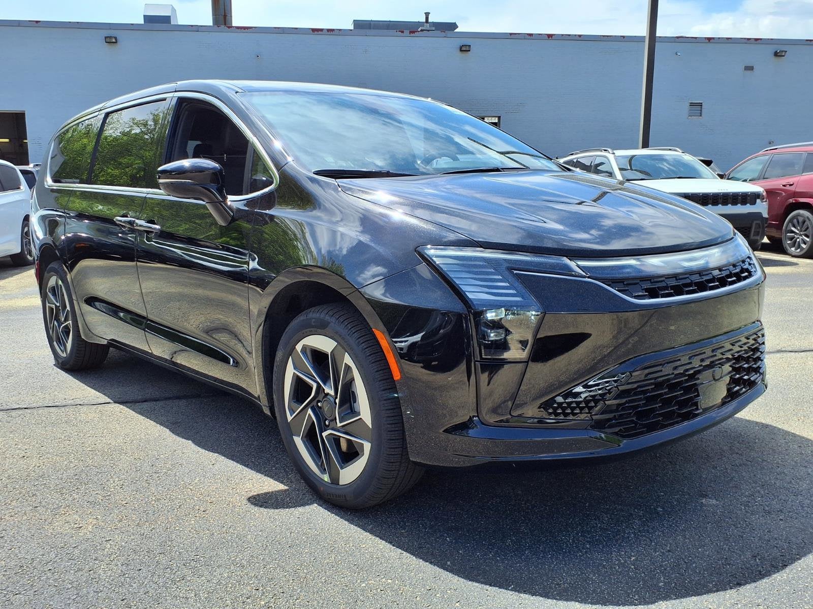 2027 Chrysler Pacifica Limited