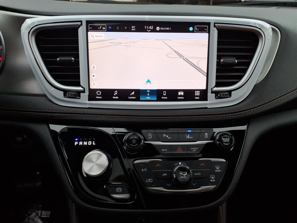 2026 Chrysler Pacifica Pinnacle