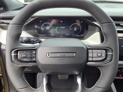 2026 Jeep Cherokee Laredo