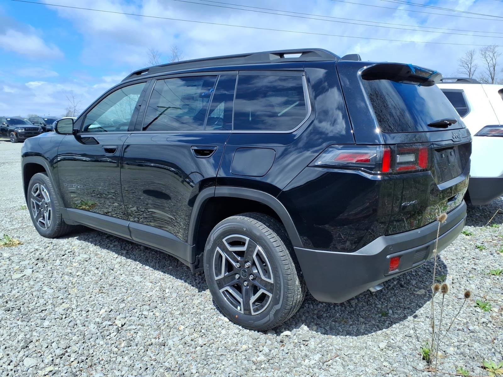 2026 Jeep Cherokee Laredo